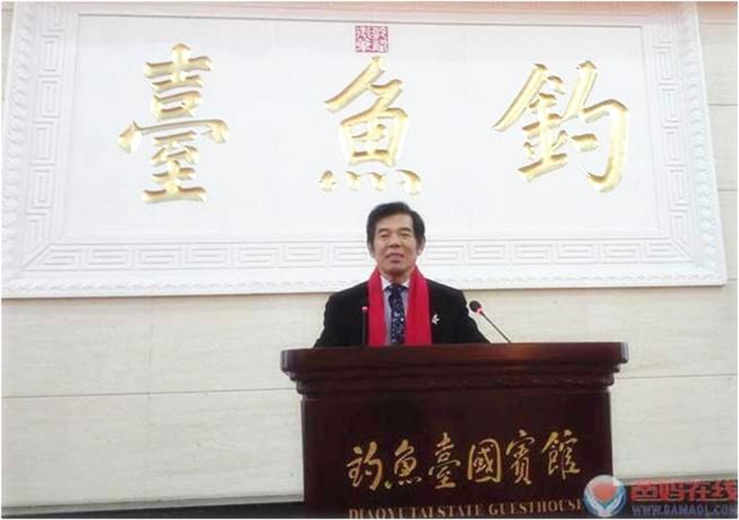 我做為爸媽在線的一個兒子，我愿為她的贏局無限而努力！