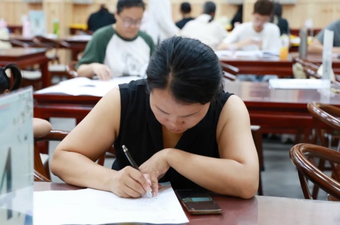 屏幕截圖 2025-12-03 092535.jpg